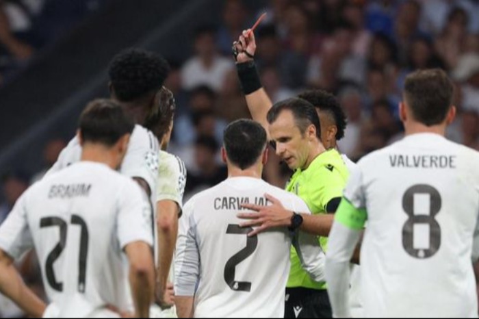 Real Madrid vs Marseille 2 Kylian Mbappe Penalties Help 10 Man Los Blancos Secure Full Points